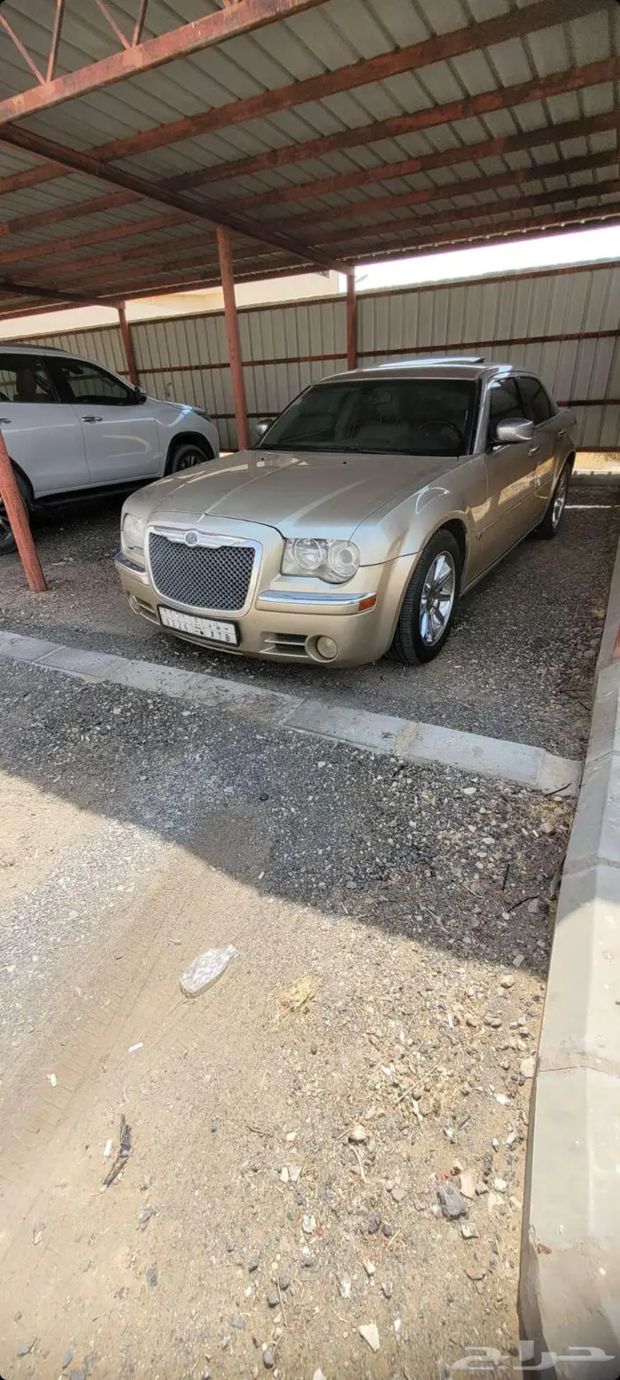 اللبيع كلايزلر هيمي قمه ف النظافه بلد بدي محركاتv8م2006وكاله 17