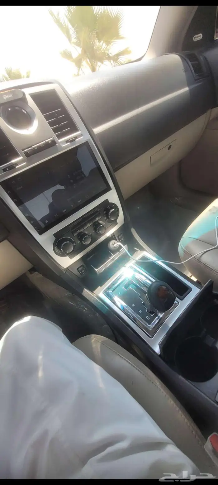 اللبيع كلايزلر هيمي قمه ف النظافه بلد بدي محركاتv8م2006وكاله 47