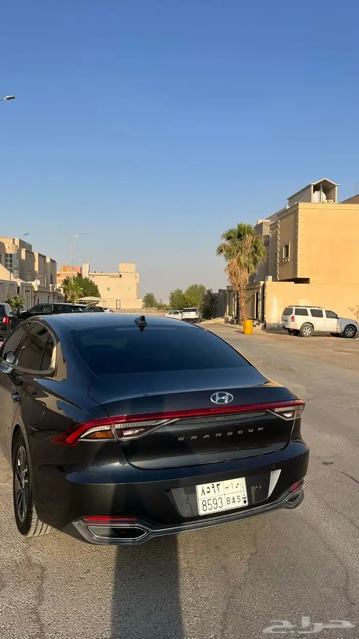 ازيرا مديل 2022 5