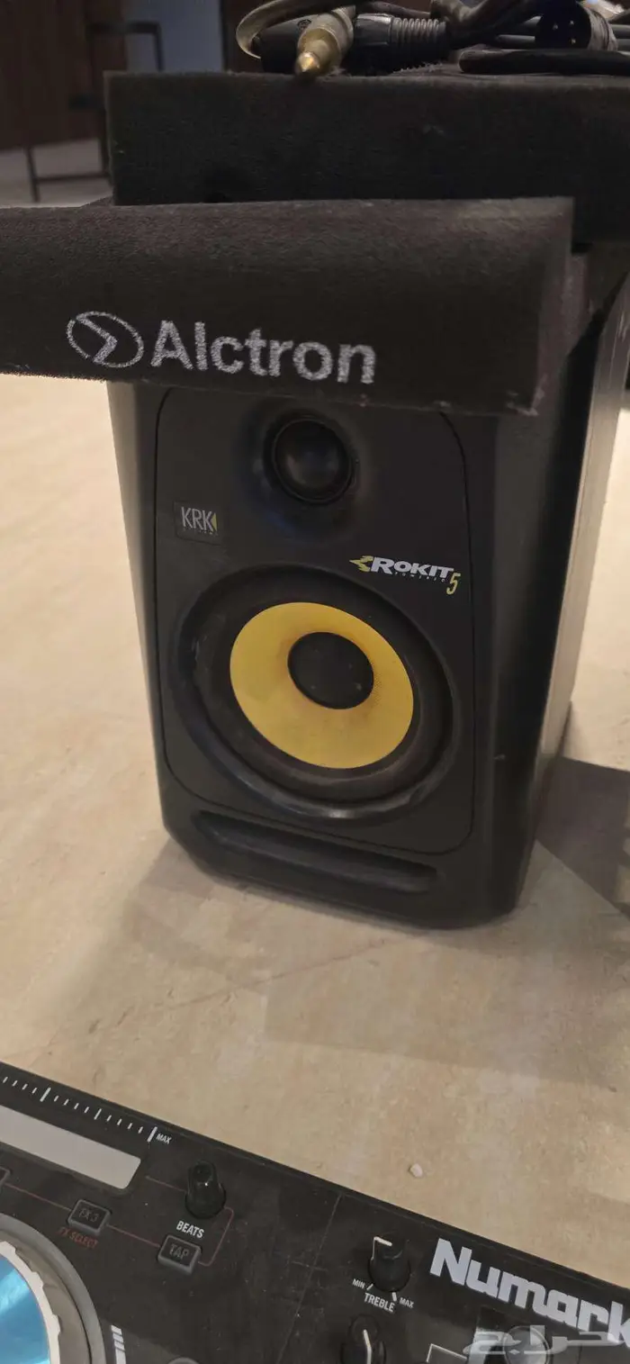 سمعات KRK 0