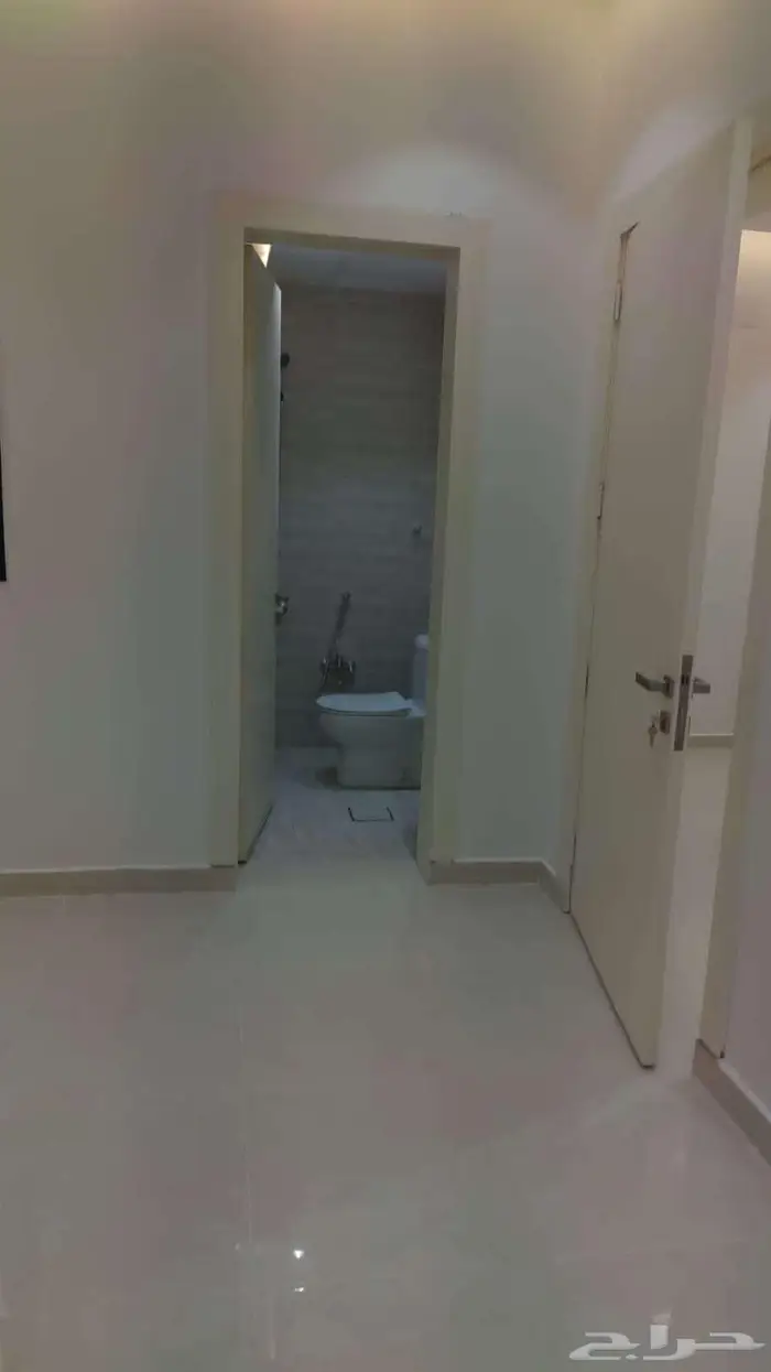 للإيجار فيلا بحي عكاظ جنوب الرياض 11