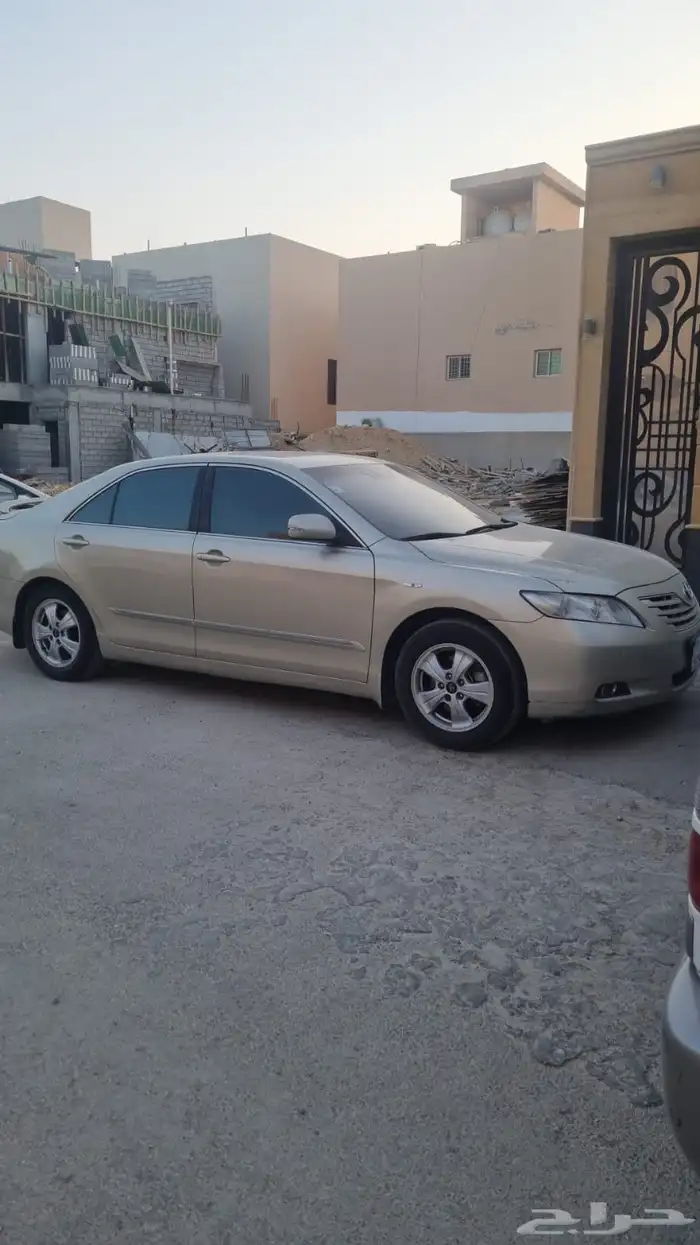 للبيع كامري بدي وكاله 2007 فل كامل GLX 0