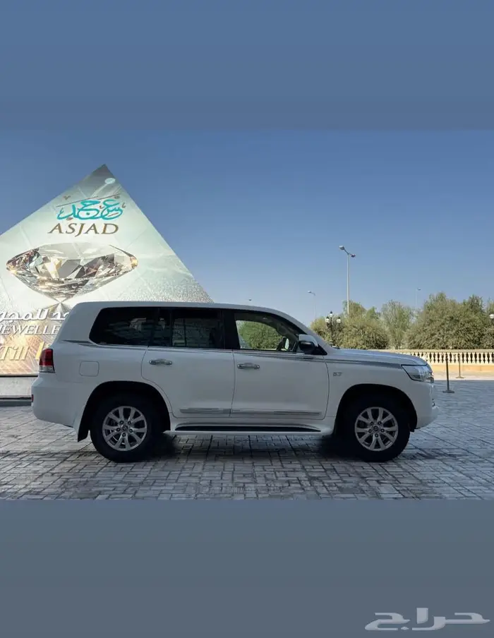 مطلوب فكسار ابيض ثلجي من 2016 إلى 2018 0