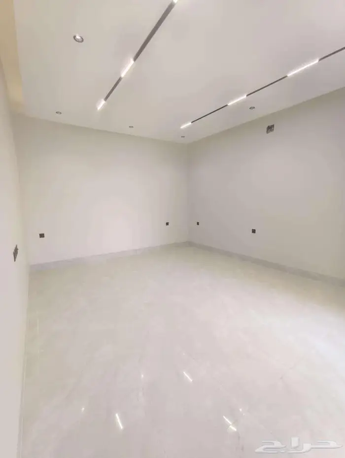 فلل للبيع حي المهدية شغل ممتاز 5