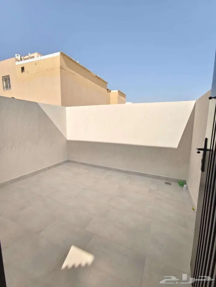 فلل للبيع حي المهدية شغل ممتاز 8