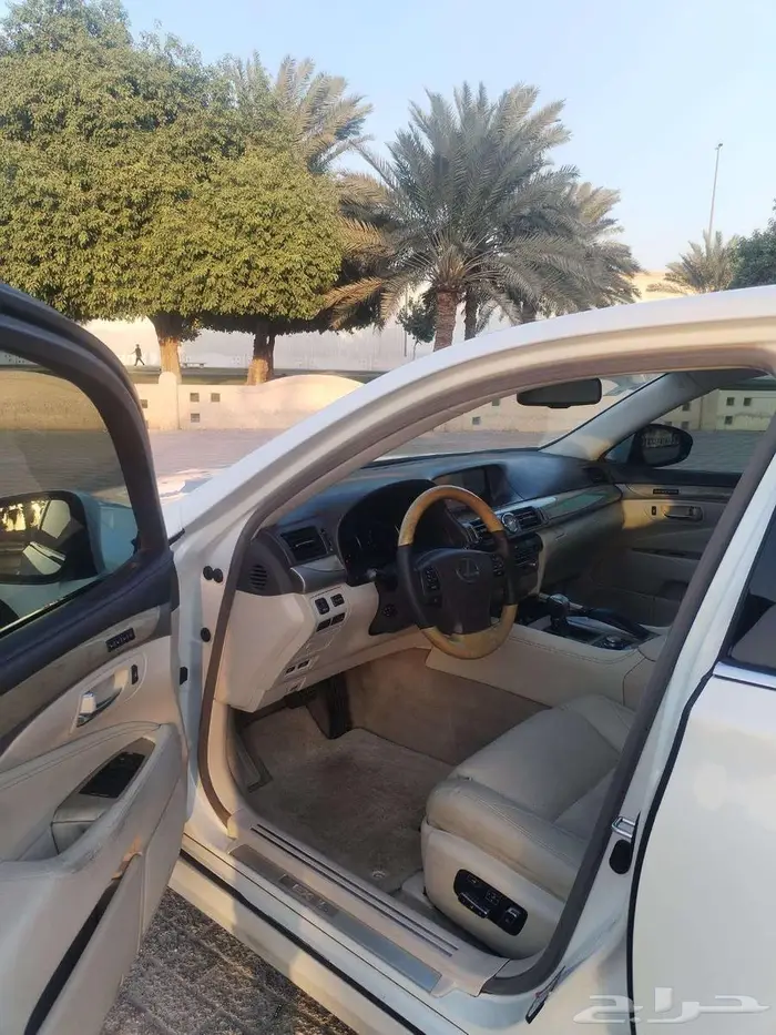لكزس LS 460 2014 6