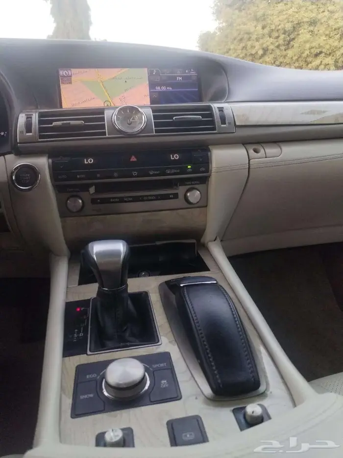 لكزس LS 460 2014 9
