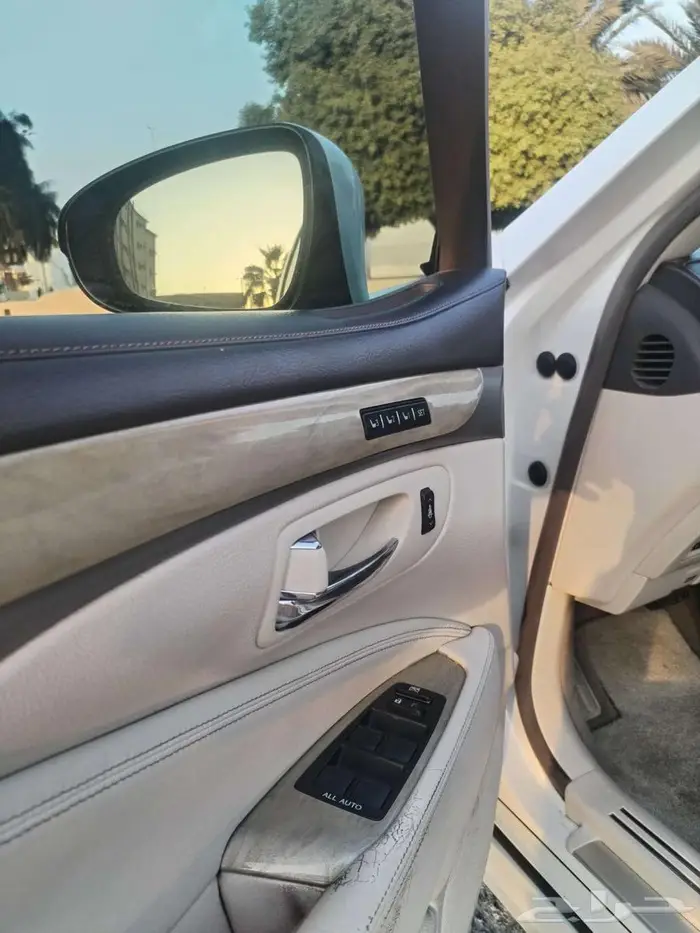 لكزس LS 460 2014 16