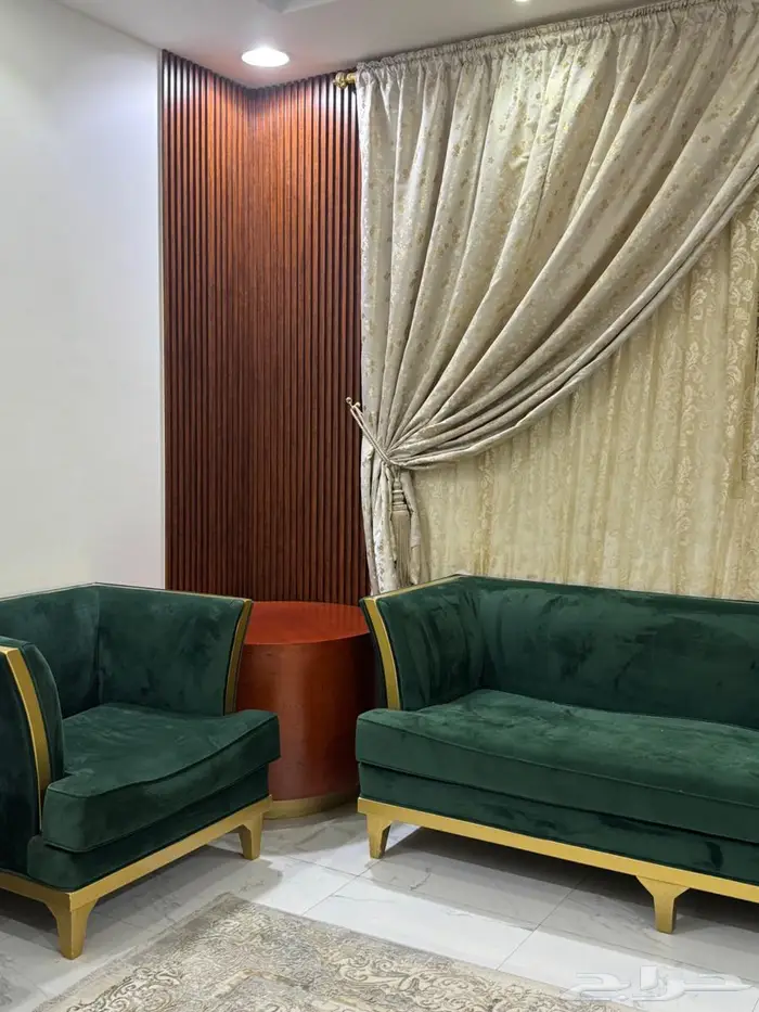 كنب يتسع ل11 شخص 2