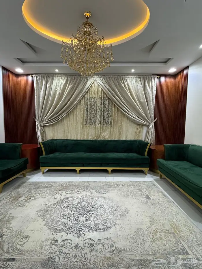 كنب يتسع ل11 شخص 0