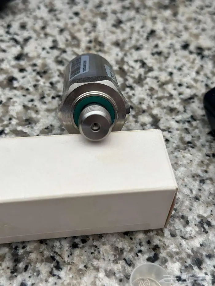Crane Pressure Sensor   حساس ضغط أصلي للشاحنات والرافعات 3