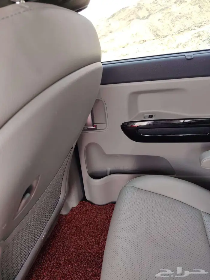 KIA carnival full option diesel 2020 8