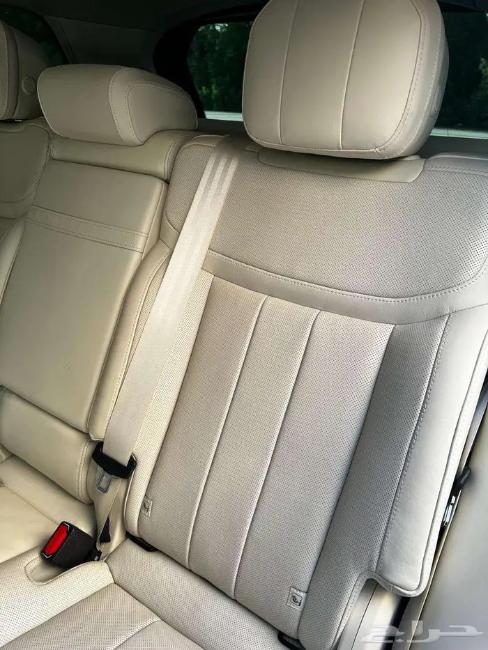 رنج روفر 2023 V8 10