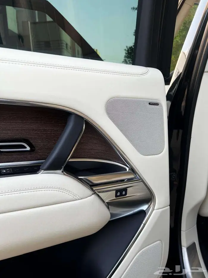 رنج روفر 2023 V8 6