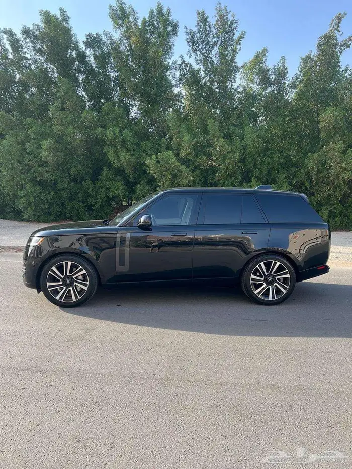 رنج روفر 2023 V8 0