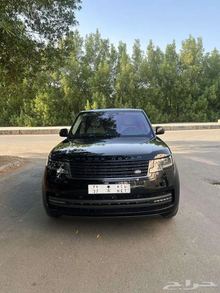 رنج روفر 2023 V8 17