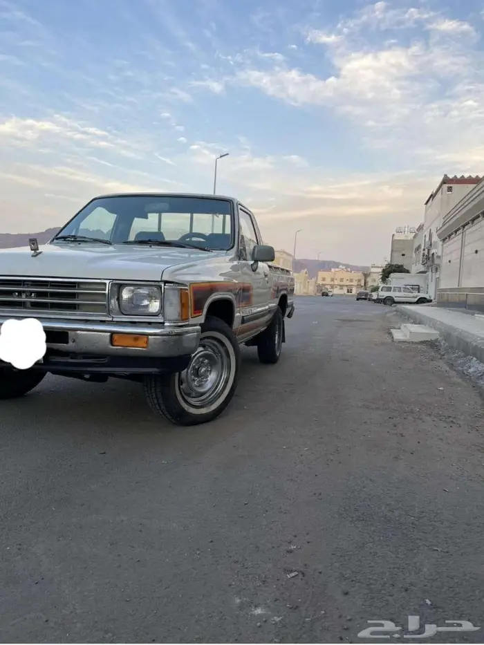 للبيع هايلوكس 1988 1