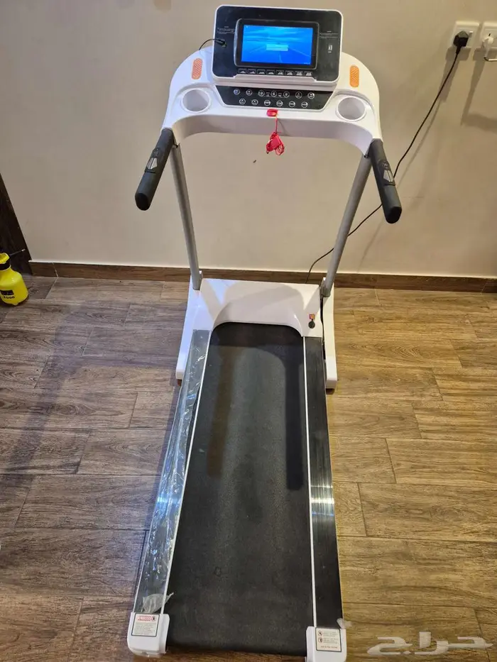 جهاز سير رياضي مع شاشه كبيرة اخو الجديد 0