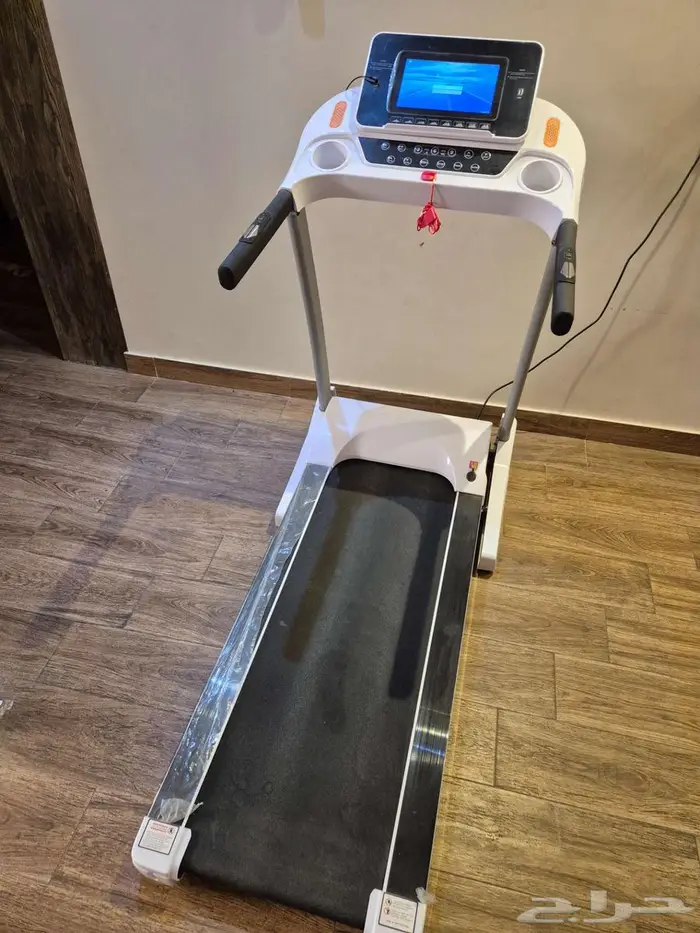 جهاز سير رياضي مع شاشه كبيرة اخو الجديد 6