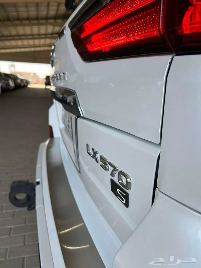 لكزس 2021 عداد 99 7