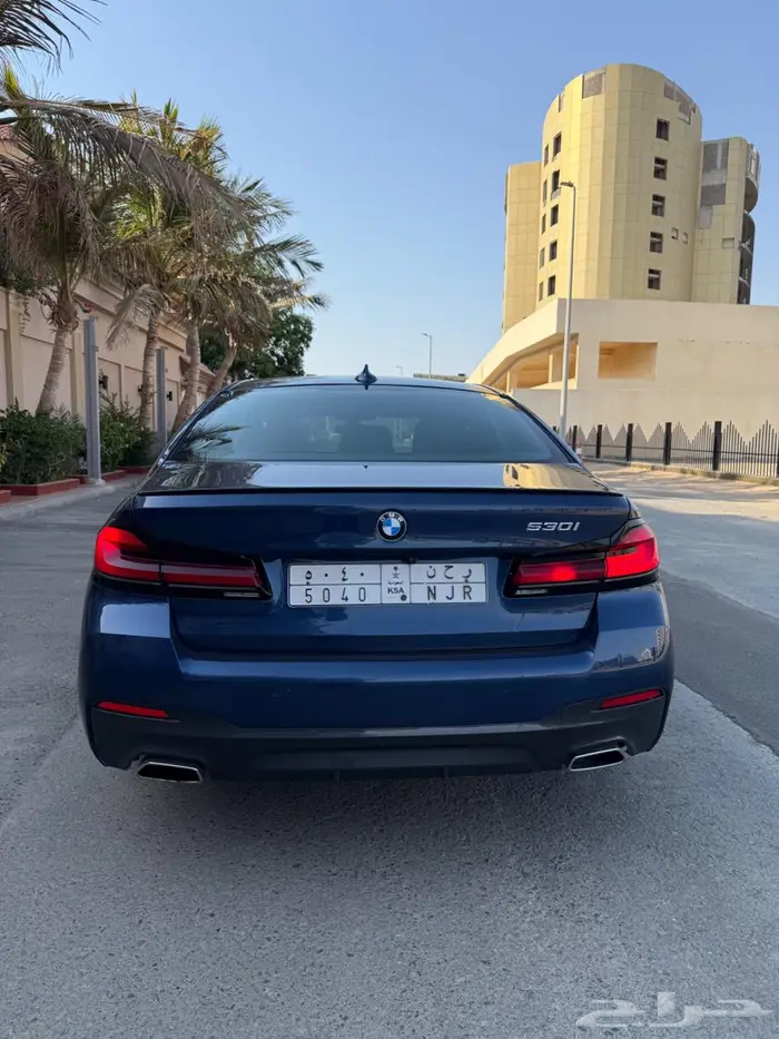 bmw530iفل كامل موديل 2023 بودي وكالة كيت ام 147000 9