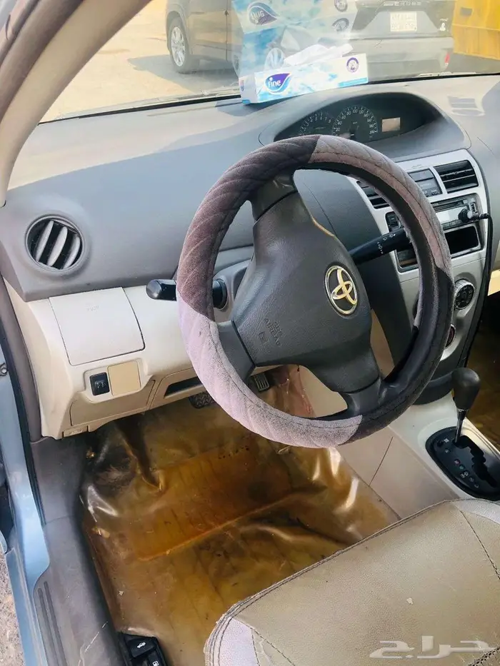 تويوتا يارس 2010 8