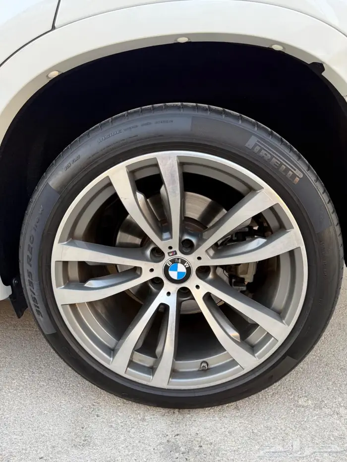 بي ام دبليو x6 2016 مخزن ممشى قليل 21