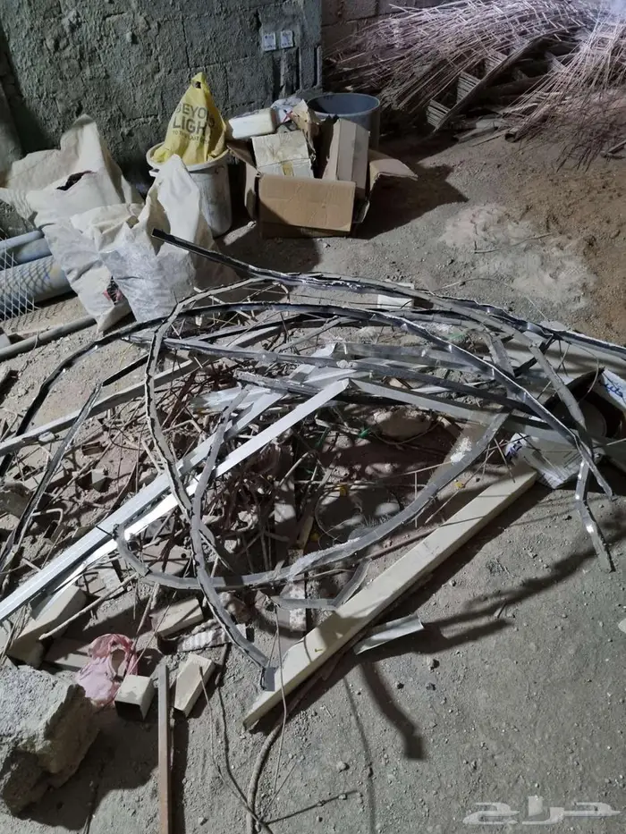 خردة سكراب حديد و شبك بقلاوة وسلم بلك 6