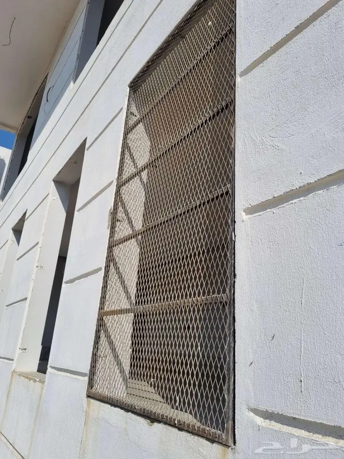 خردة سكراب حديد و شبك بقلاوة وسلم بلك 9