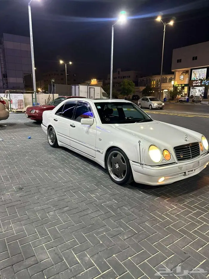 مرسيدس AMG 2