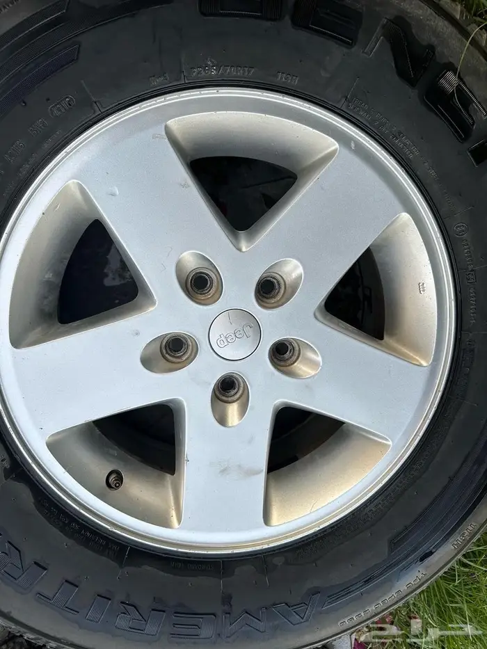 5 جنوط jeep رانجلر 2013 اصلي وكاله 4