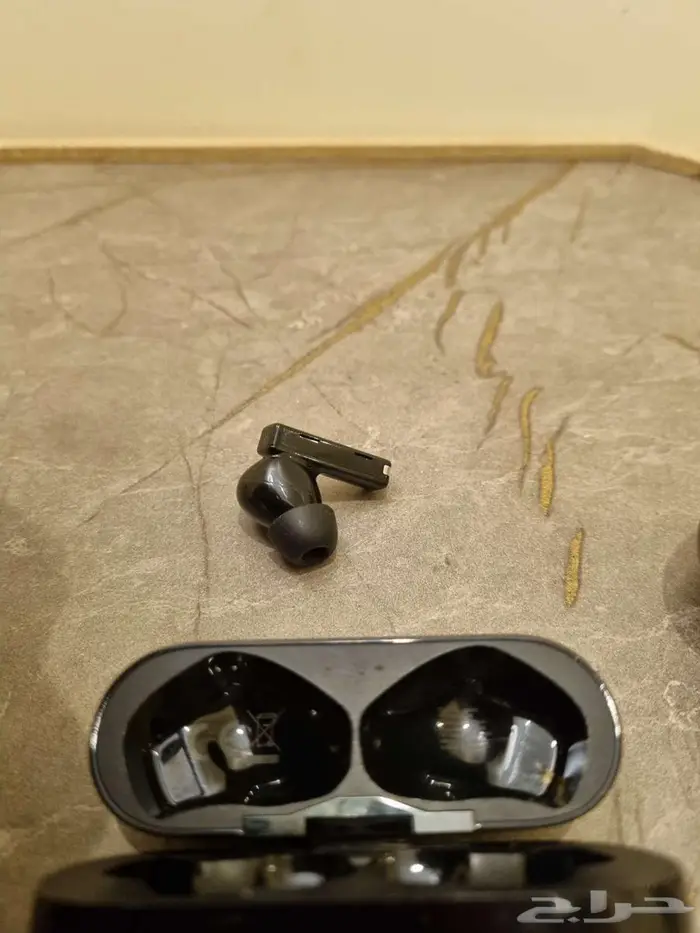 سماعتين هواوي برو اللون أسود للبيع. 4