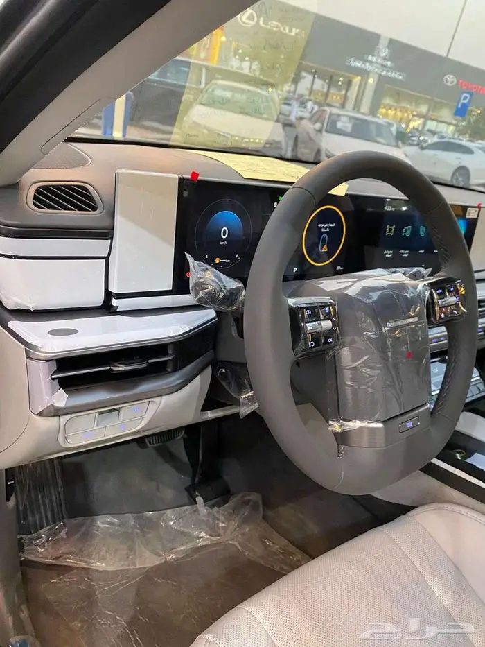 هيواندي ازيرا 2026 خليجي كلاسيك 6 سلندر (اصفار) 13