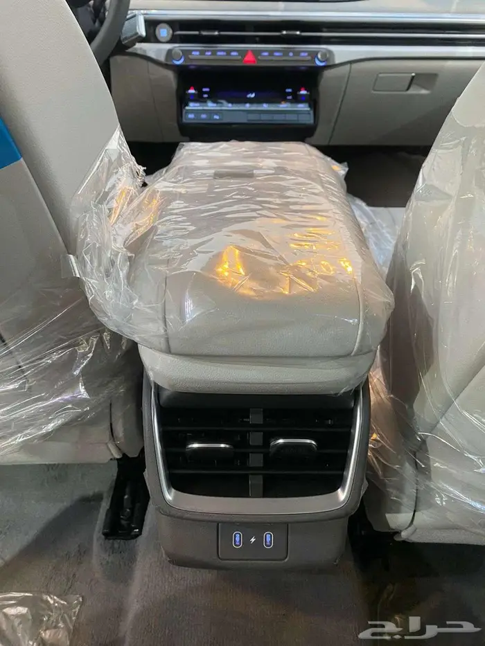 هيواندي ازيرا 2026 خليجي كلاسيك 6 سلندر (اصفار) 18