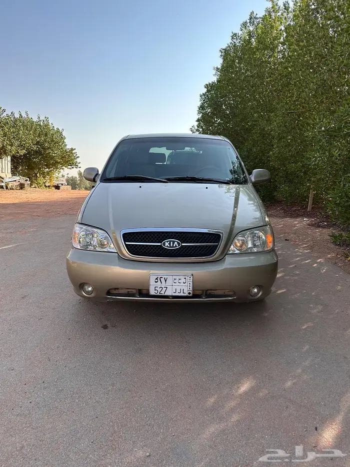 كيا كرنفال 2005 12