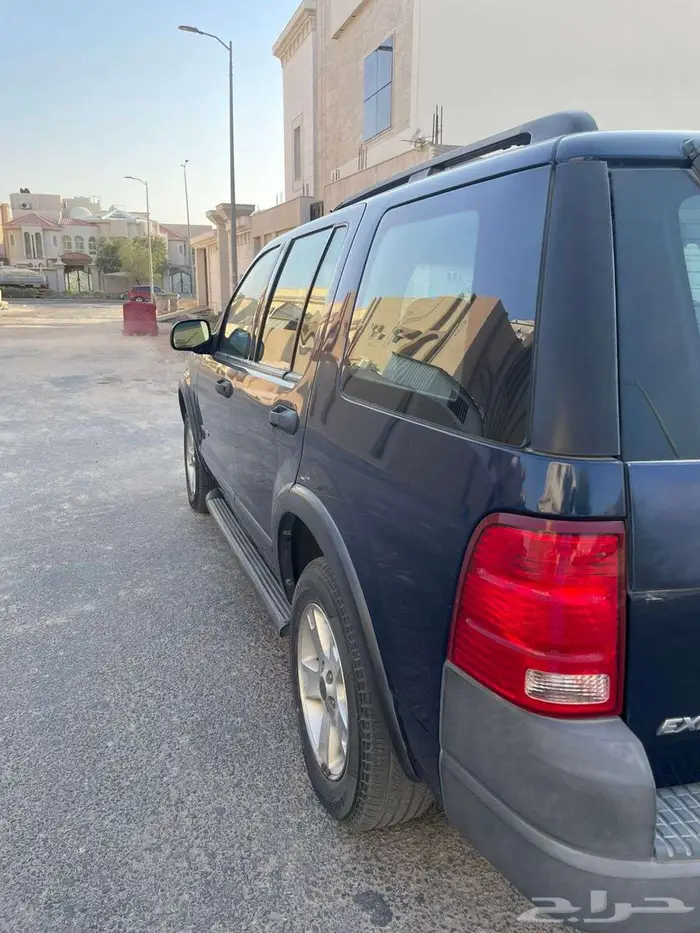 فورد اكسبلورر 2004 3