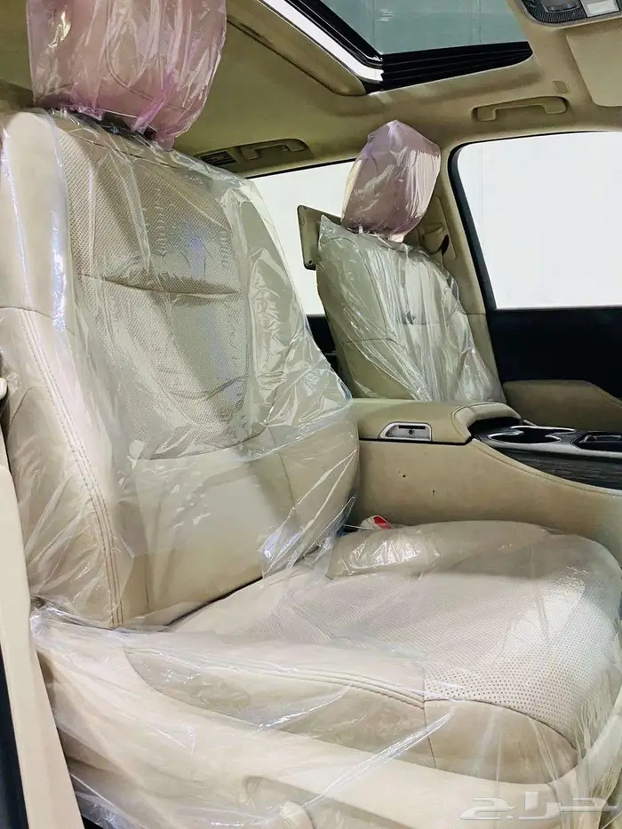 لاندكروزر VXR فل كامل موديل 2022 28