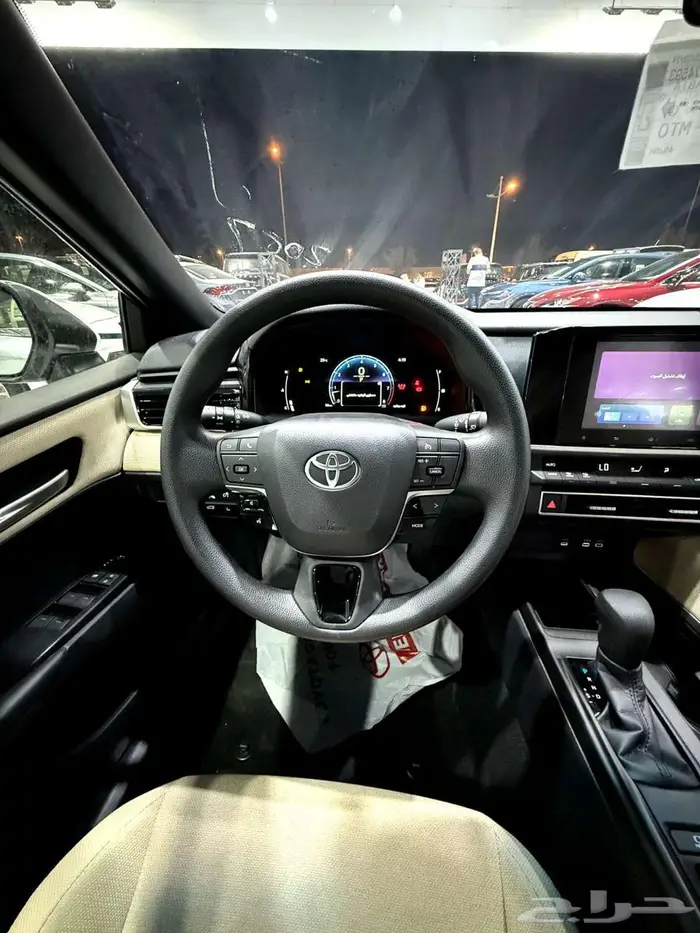 كامري استاندر E بنزين موديل 2025 السعر 115000 6