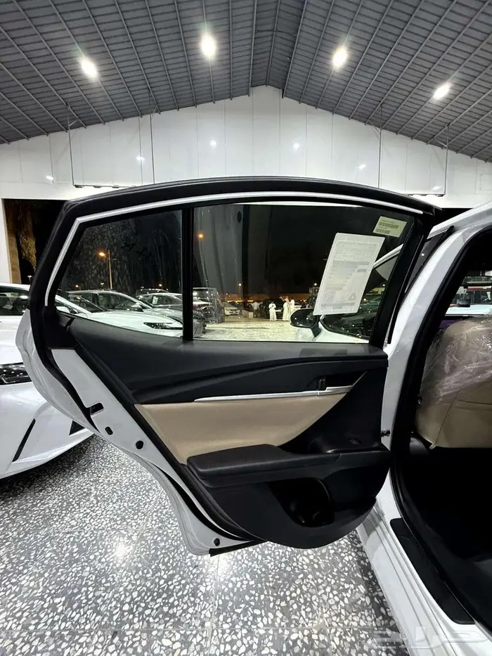 كامري استاندر E بنزين موديل 2025 السعر 115000 12