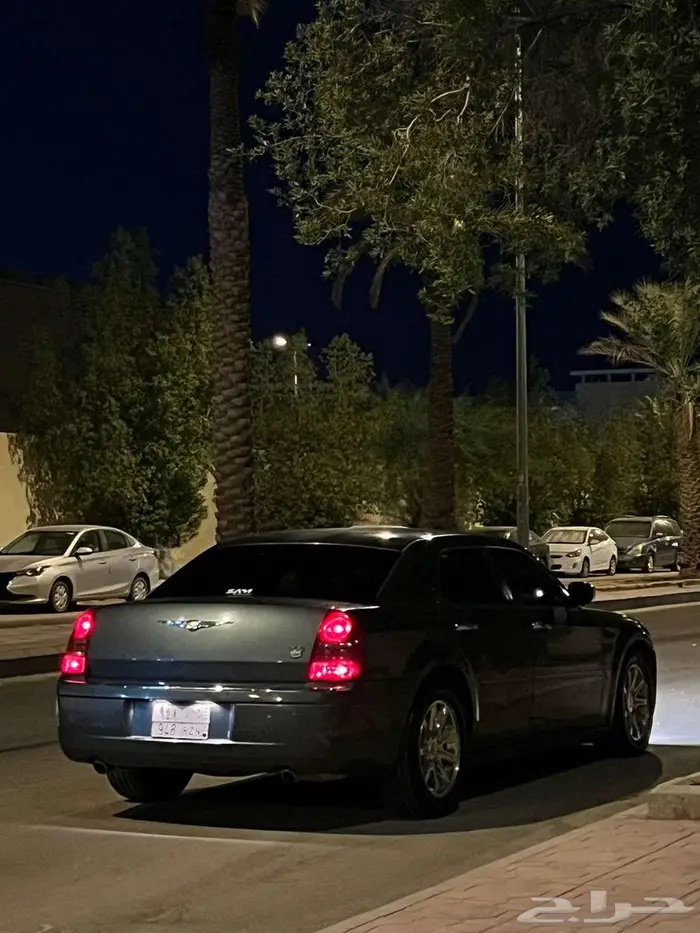 كرايسلر مخزن لوحه مميزه 3