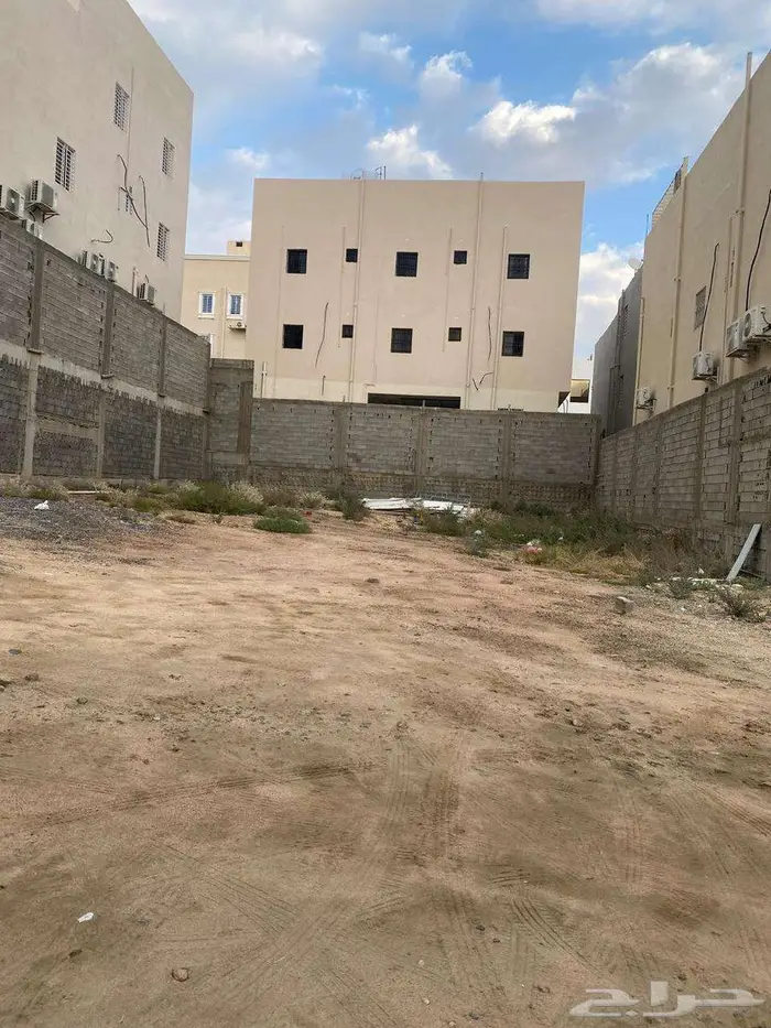 ارض في جبرة بالقرب من ماركت مجني 1