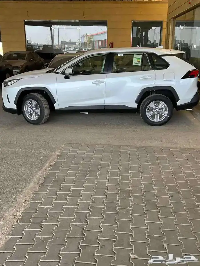 تويوتا راف فور ستاندر بدون دبل موديل 2025 1