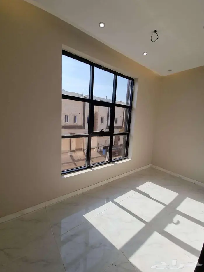 فرصة محدودة لامتلاك فيلا فاخرة في حي الورود جيزان 3