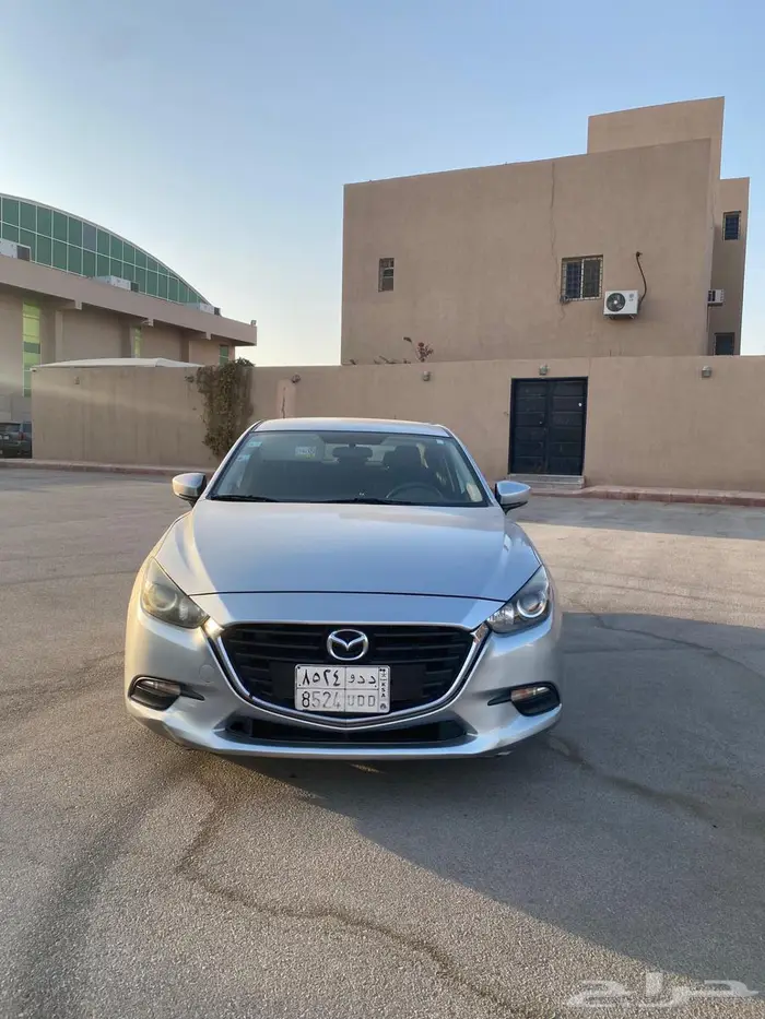 للبيع مازدا 3 2018 3