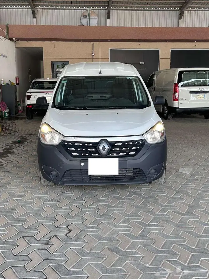 رينو دوكر فان بنزين 2020 0