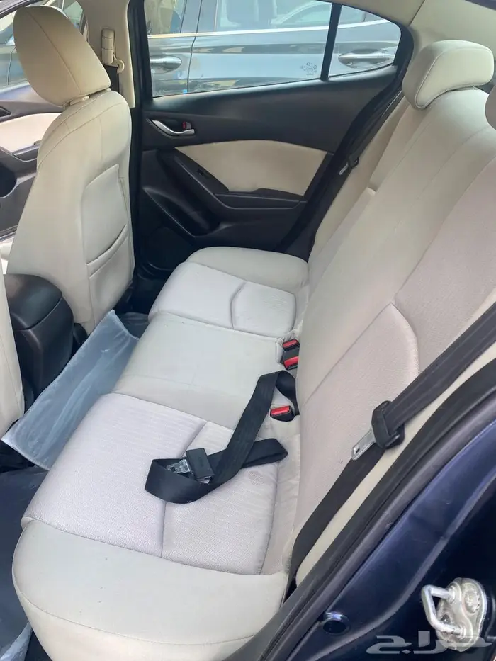 (2015) Mazda 3 1.6 8