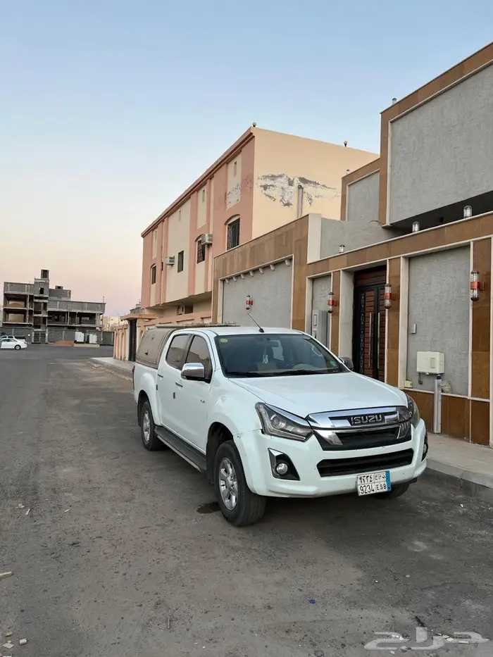 ايسوزو ديماكس 2020 مكينه كبيره 0