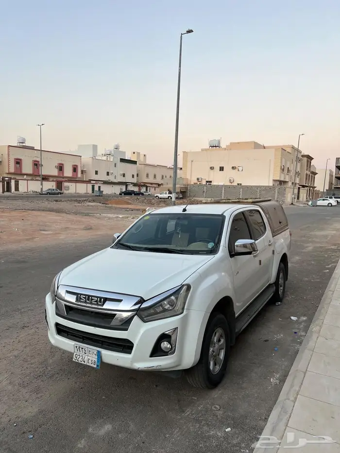 ايسوزو ديماكس 2020 مكينه كبيره 1