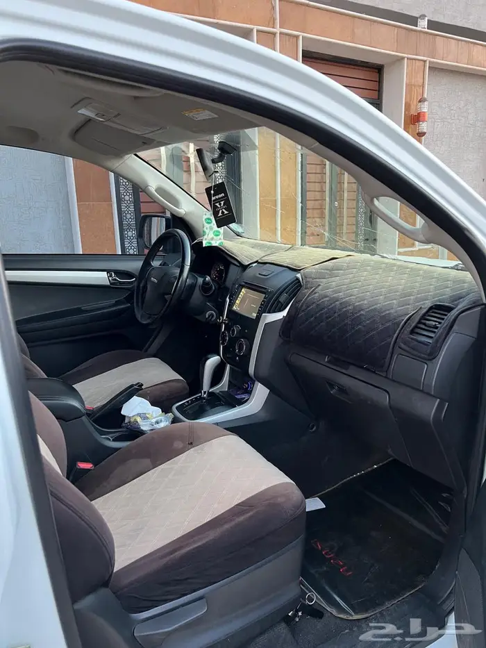 ايسوزو ديماكس 2020 مكينه كبيره 4