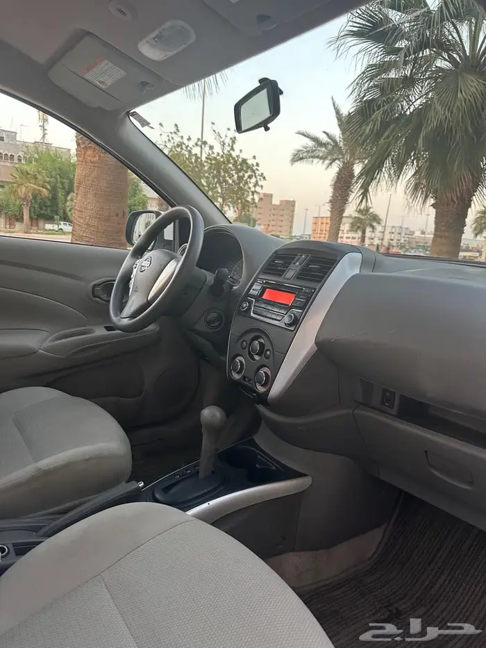 للبيع نيسان صني 2023 نظيفه جدا 9